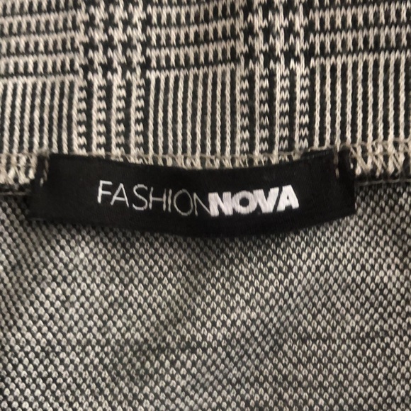 Fashion Nova Grey Plaid Mini Skirt - Picture 3 of 3